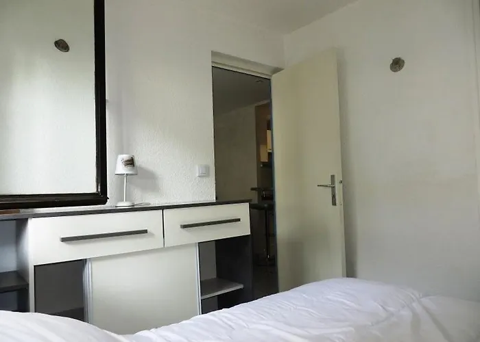 Agreable Renove En Rez De Jardin Avec Parking Appartement